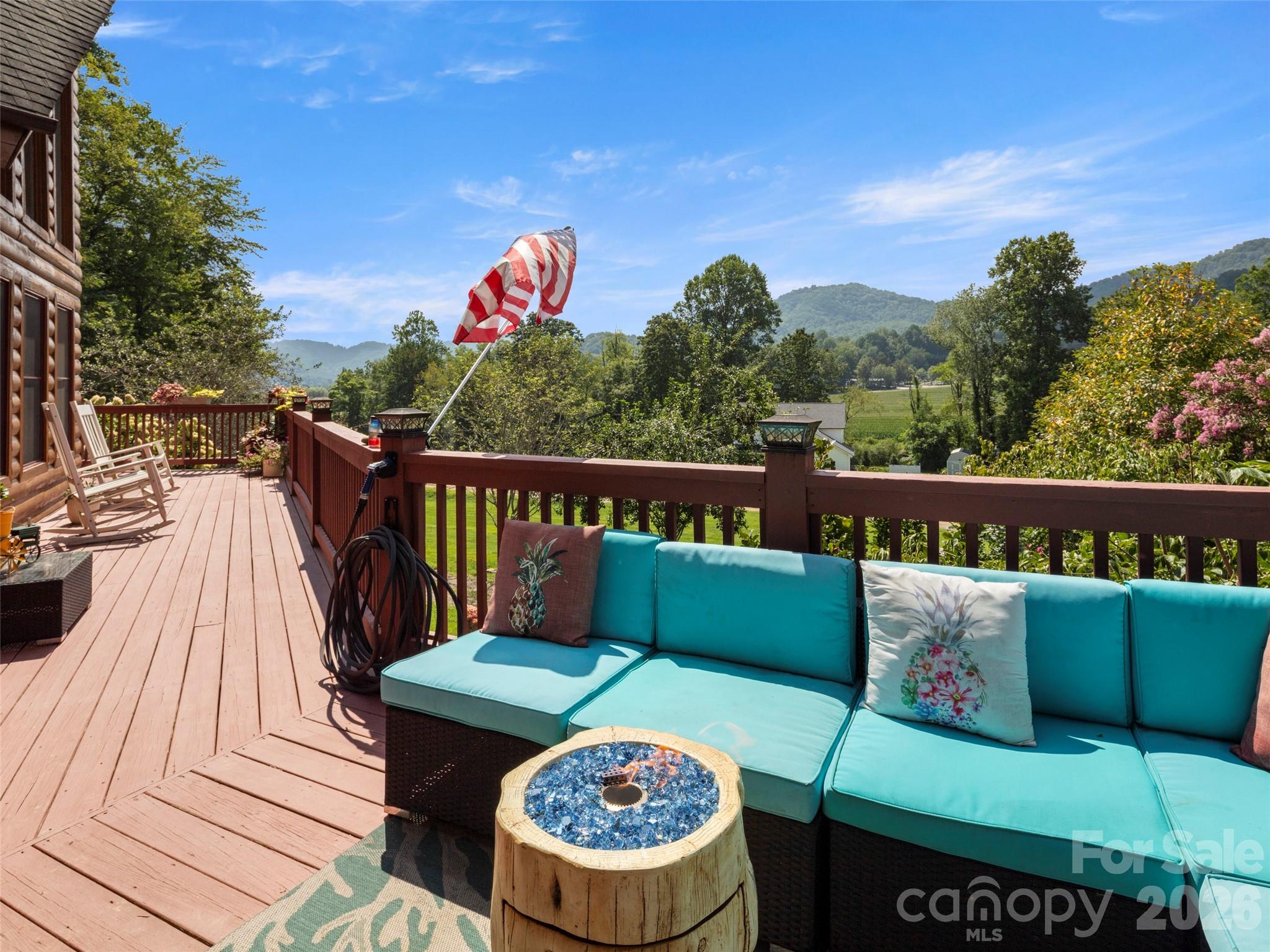Cobblers Knob - Residential