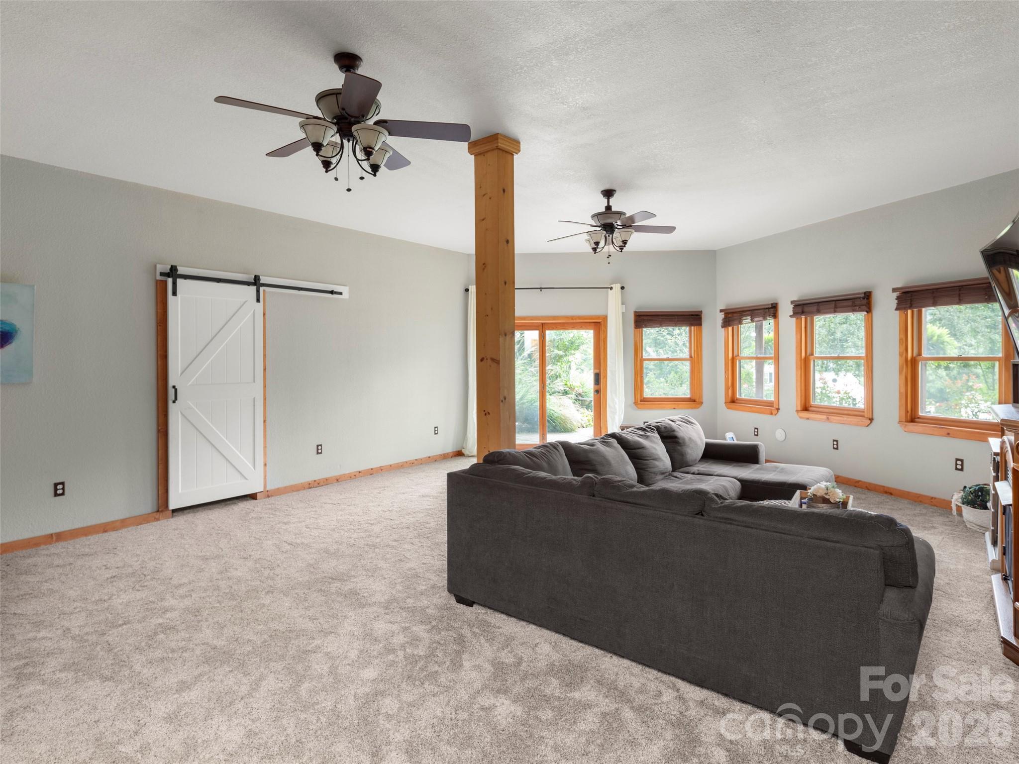 Cobblers Knob - Residential