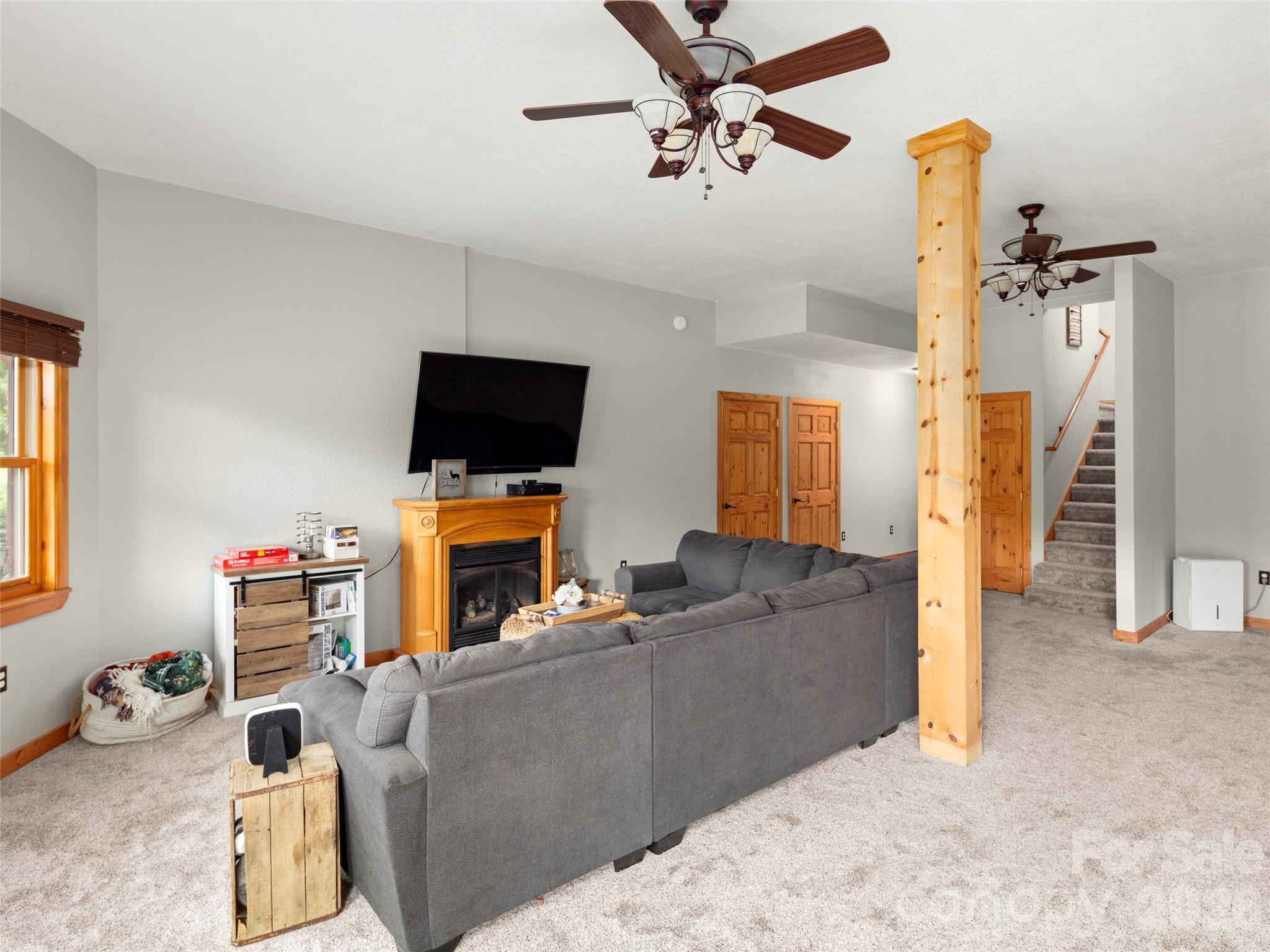 Cobblers Knob - Residential
