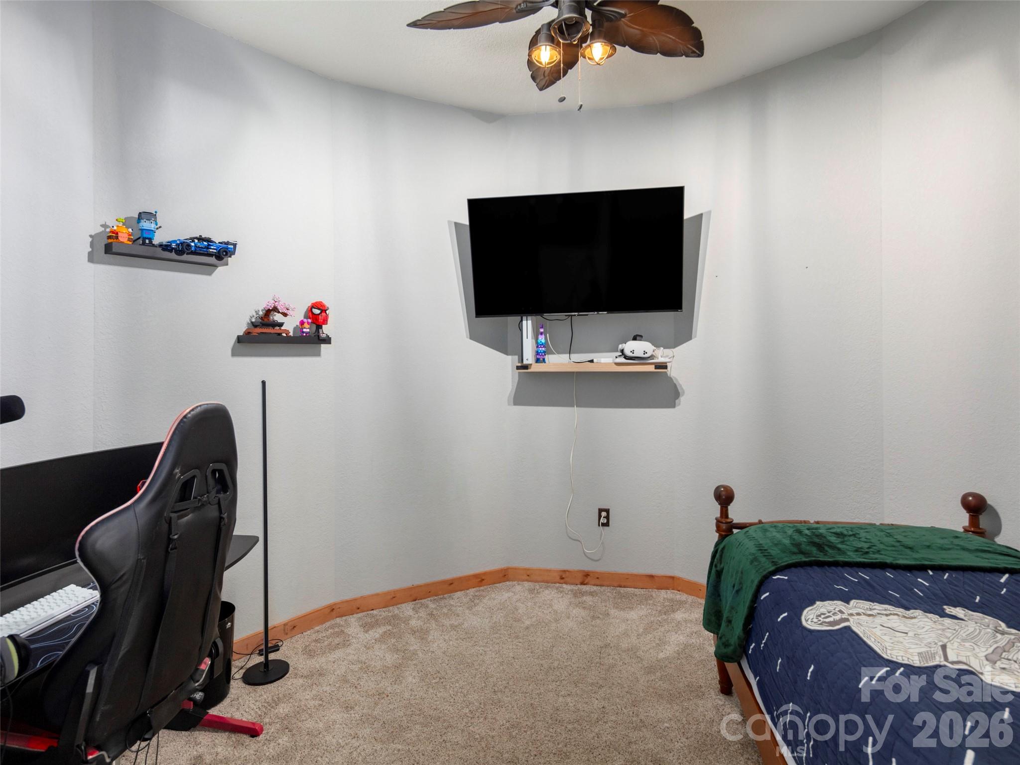 Cobblers Knob - Residential