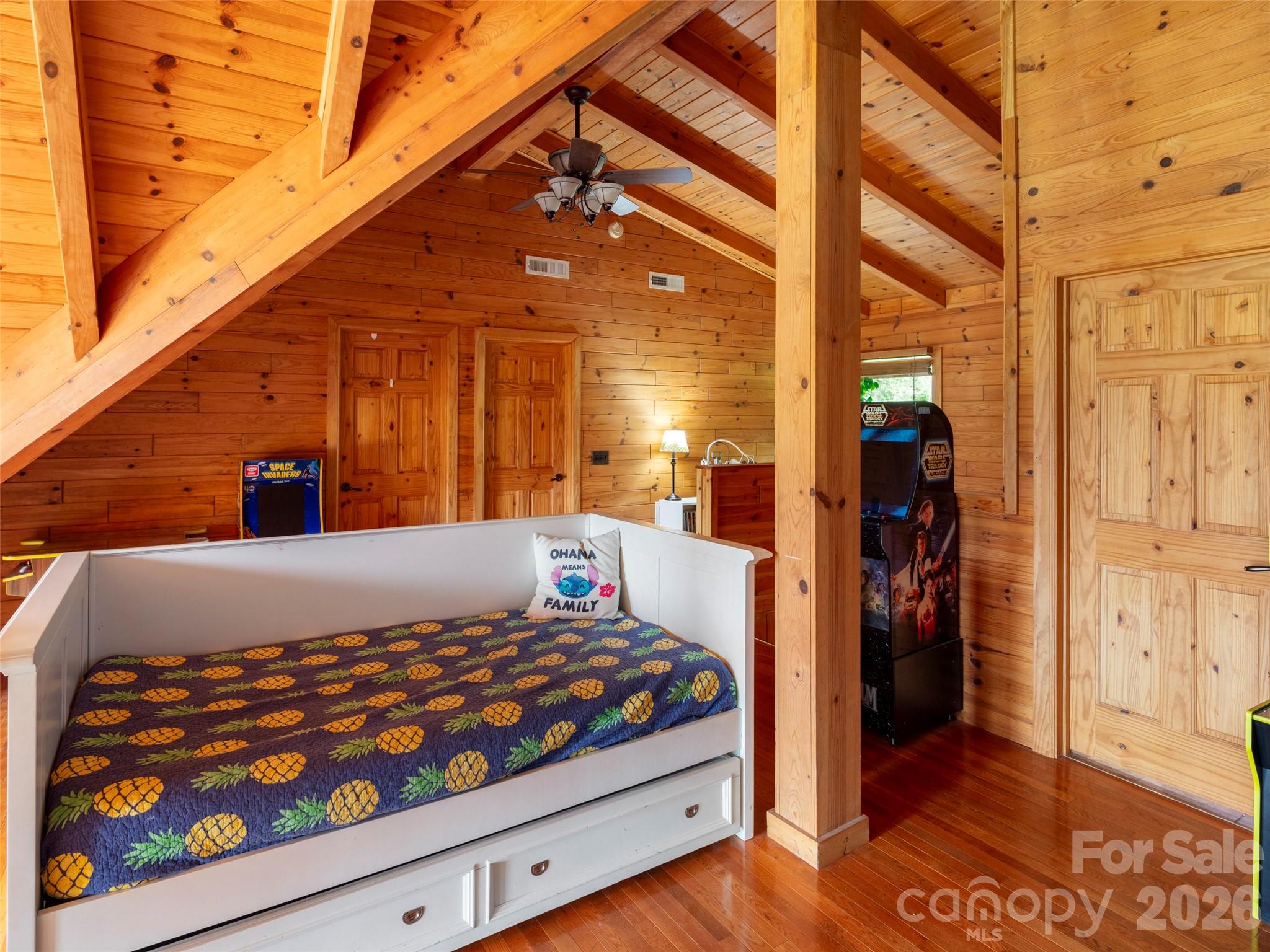 Cobblers Knob - Residential