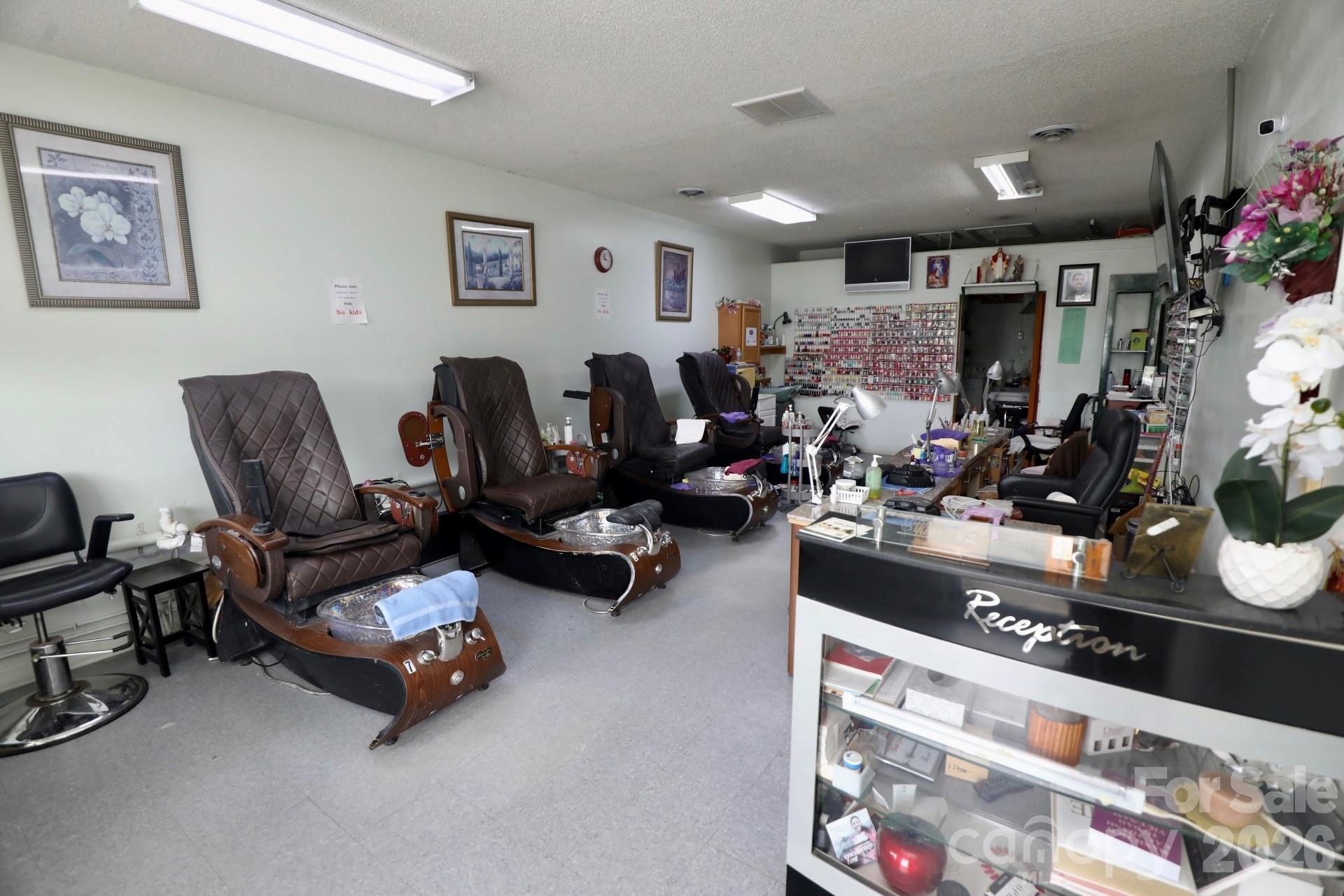 875 Albright Road