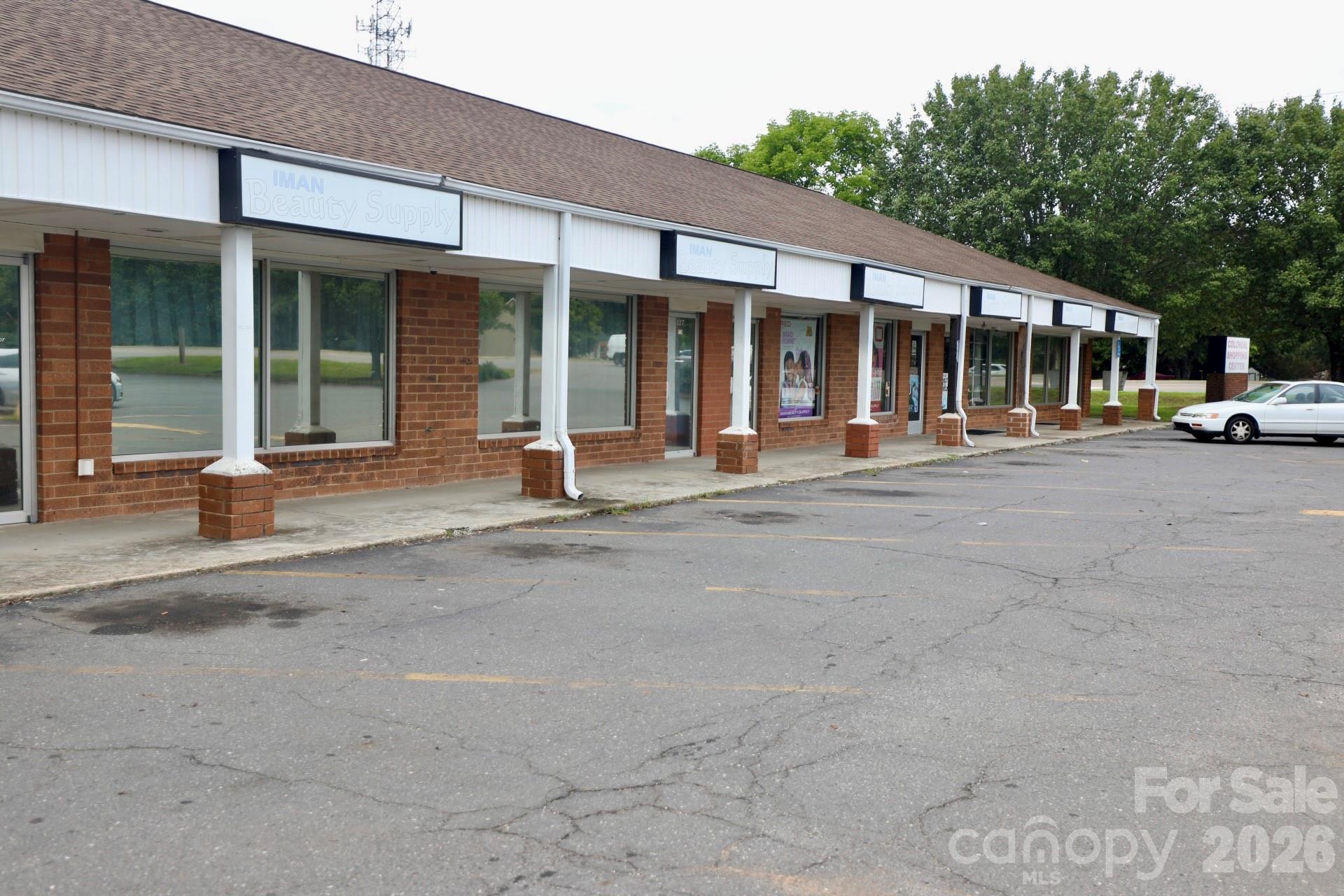 875 Albright Road