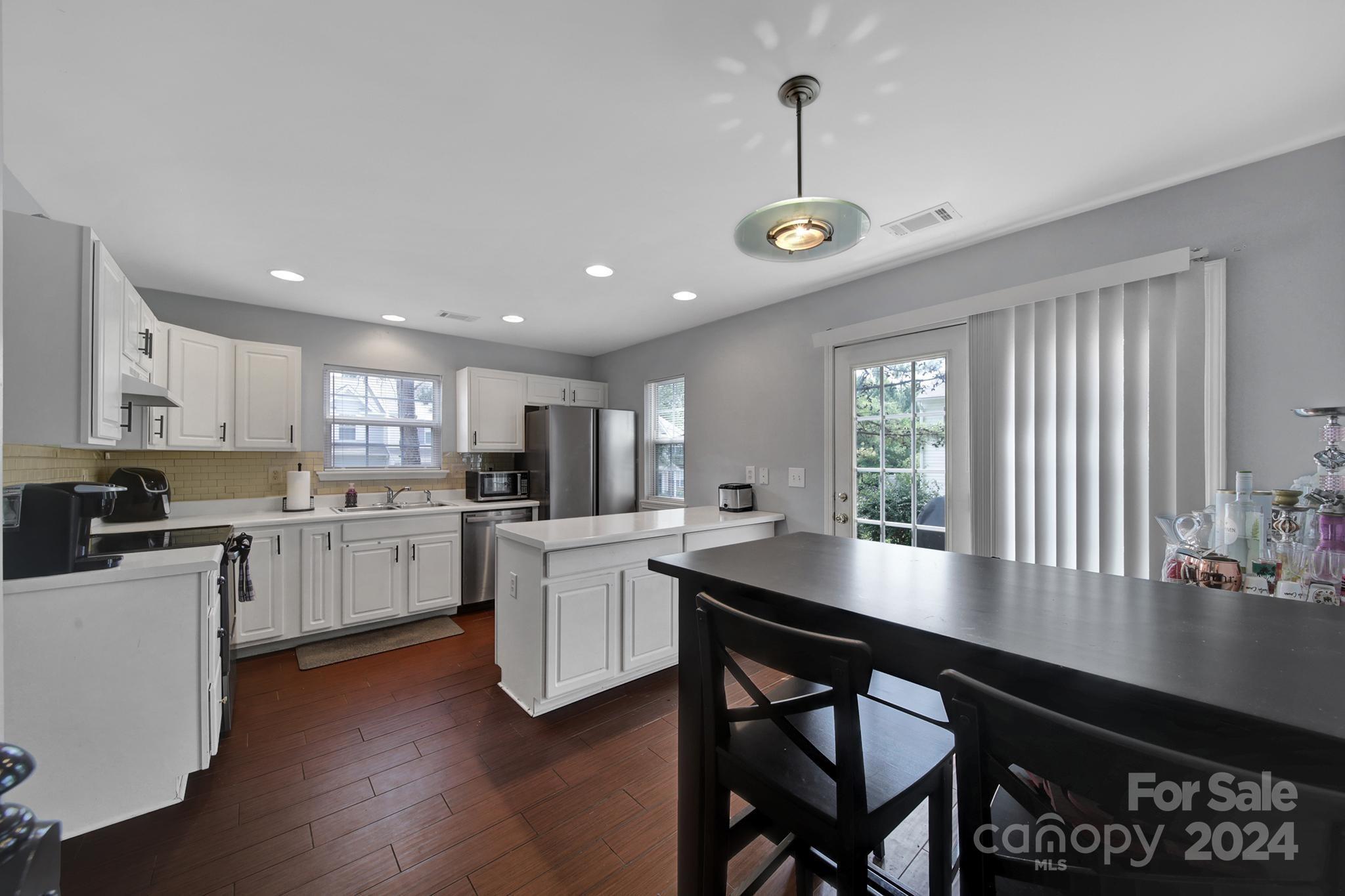 Lexington Commons - Residential