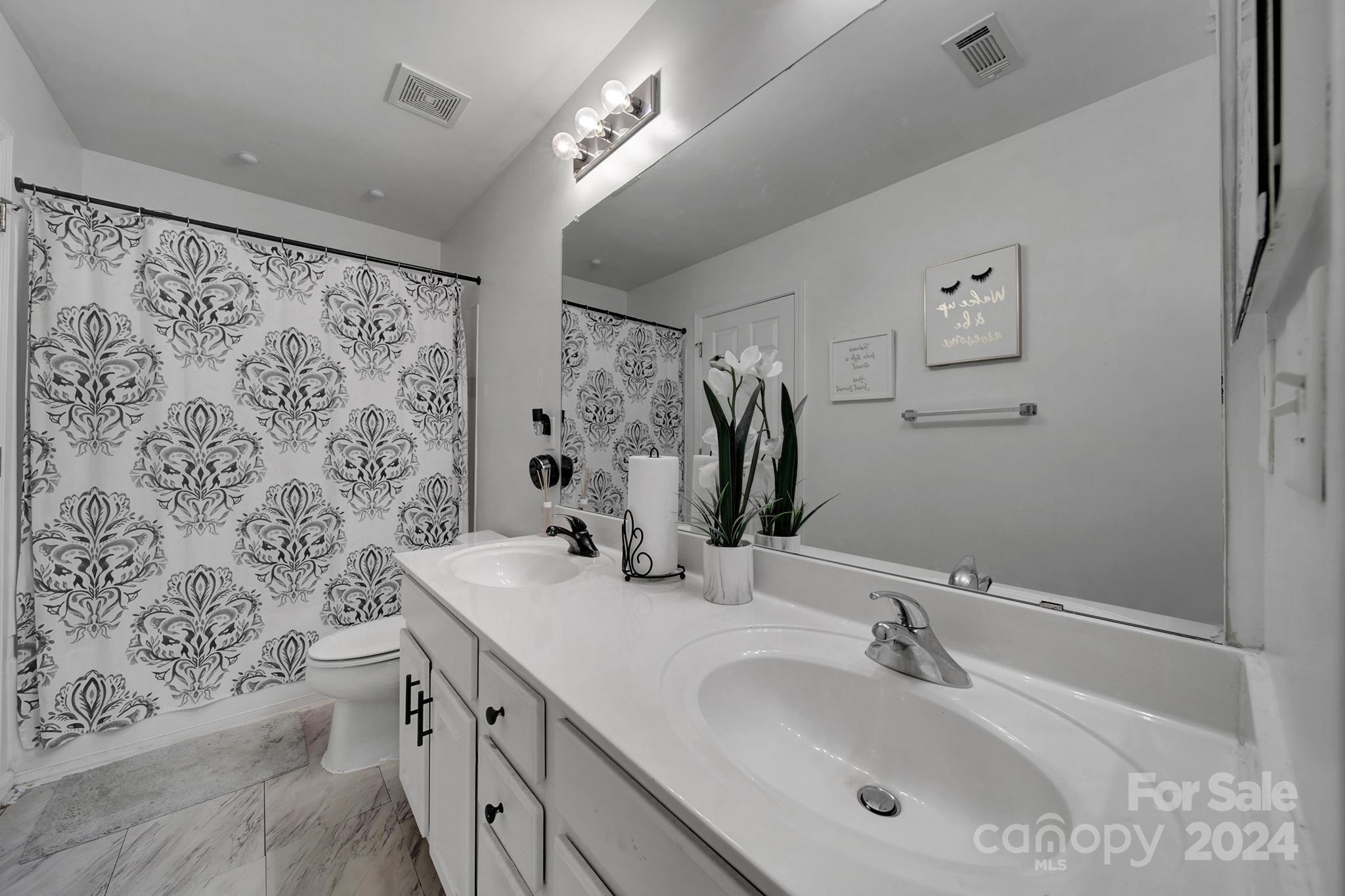 Lexington Commons - Residential