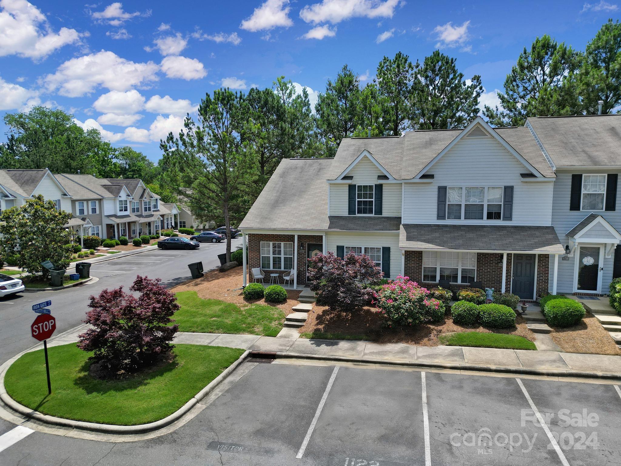 Lexington Commons - Residential