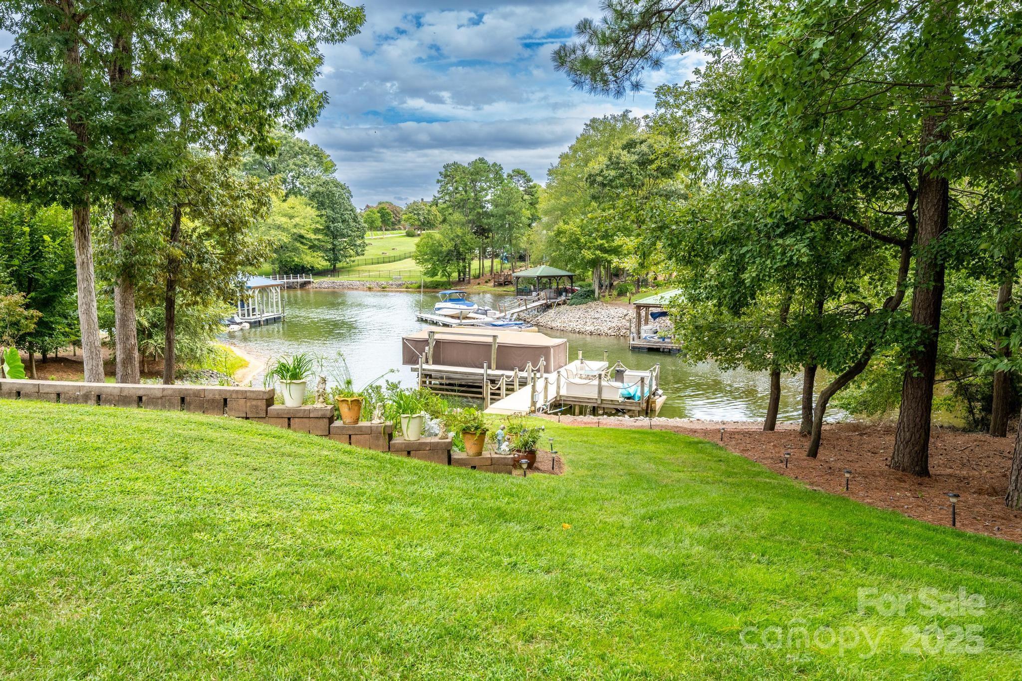 Lakepointe North - Residential