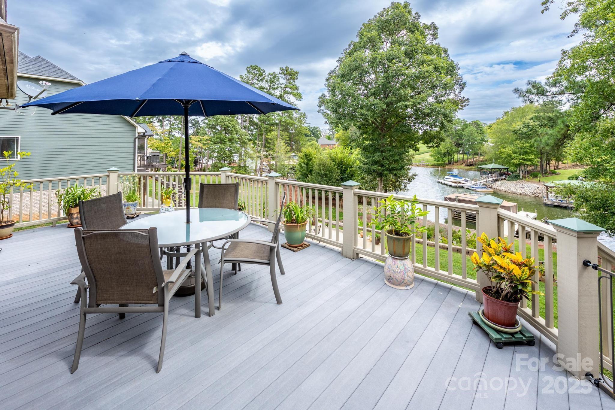 Lakepointe North - Residential