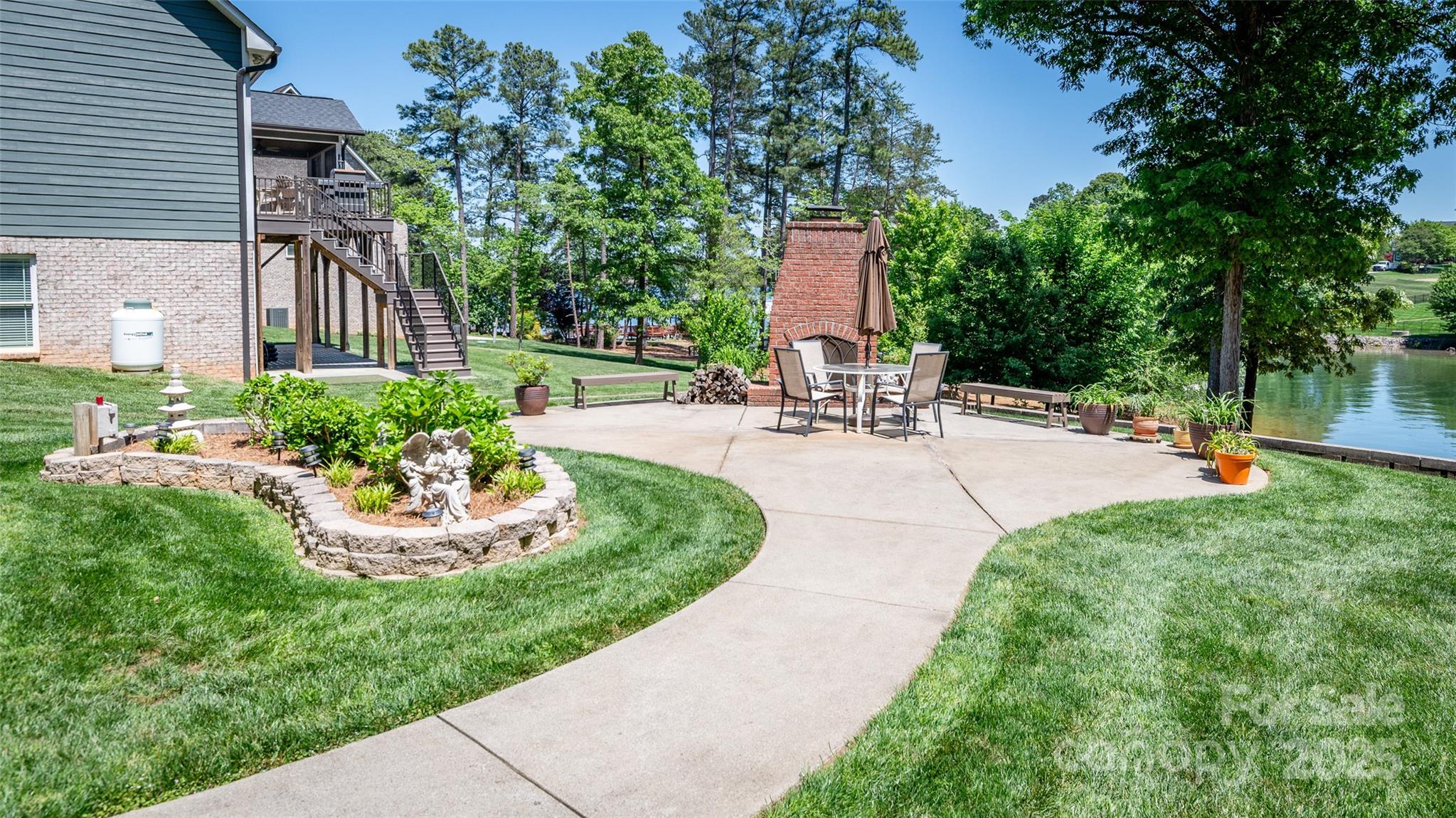 Lakepointe North - Residential