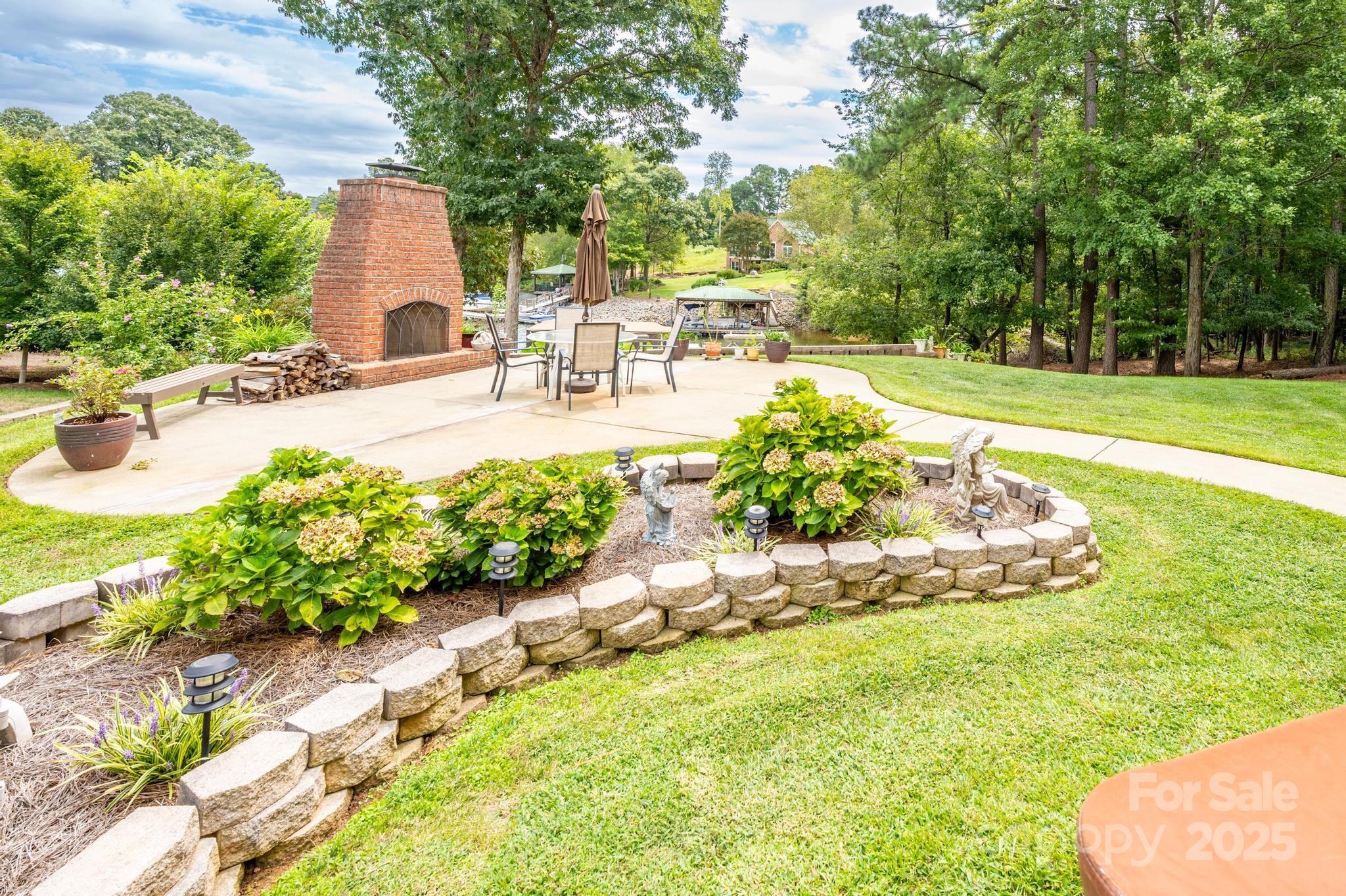 Lakepointe North - Residential