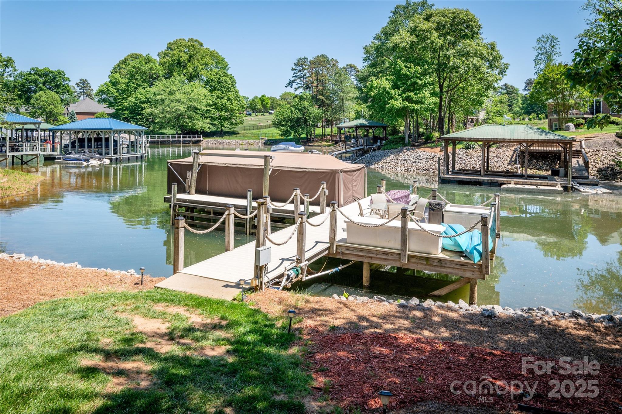 Lakepointe North - Residential