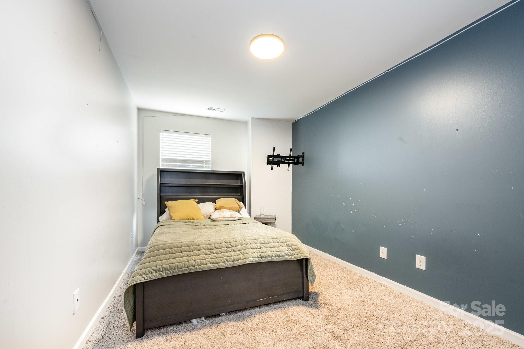 Lake Shore - Residential