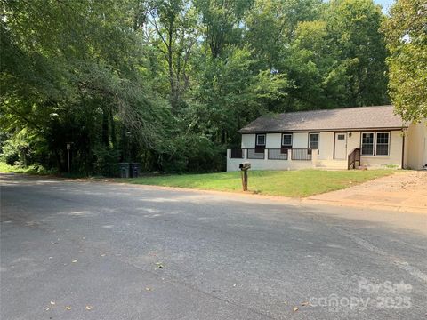 Photo of 501 Colony Road, Monroe, NC 28112 (MLS # 4298986)