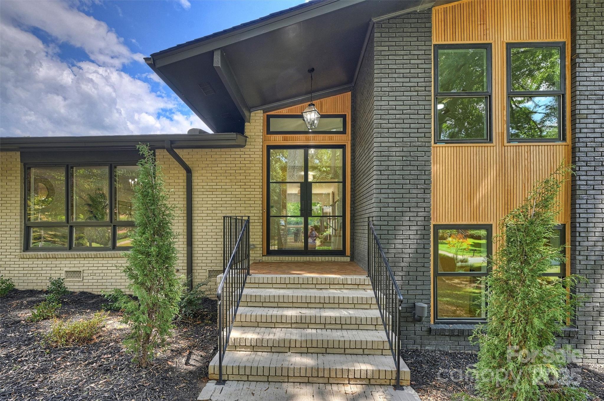 823 Wingrave Drive