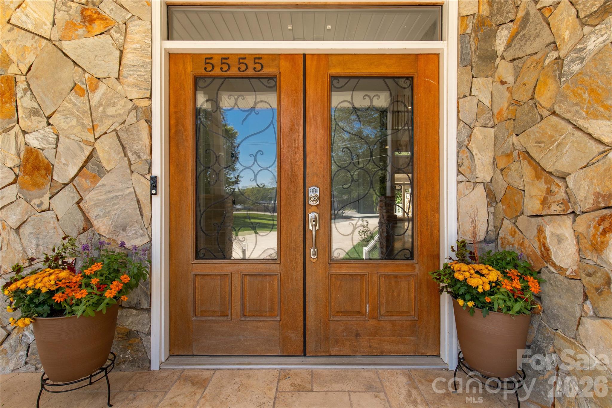 5555 Riverfront Road