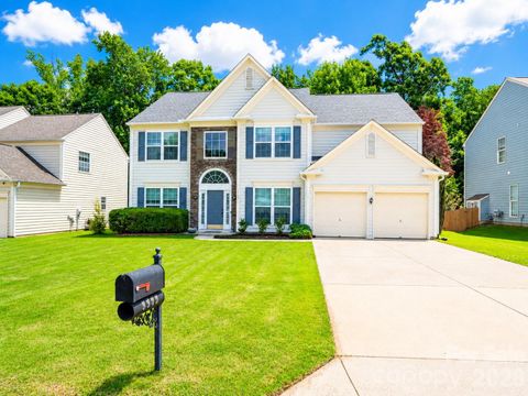 Photo of 3543 Manor House Drive, Charlotte, NC 28270 (MLS # 4395770)