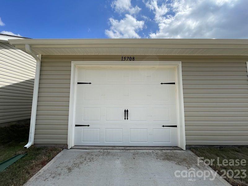 Chateau - Residential Lease