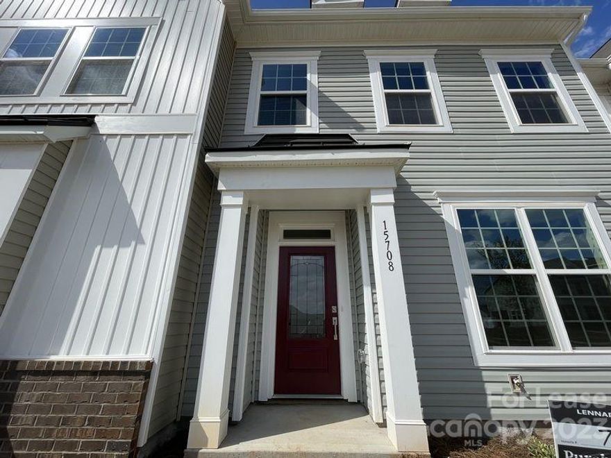 luxurious rental property, which perfectly combines style, comfort, and convenience. This impressive home boasts 3 bedrooms, 2.5 bathrooms, and a generous 1,897 square feet of living space. Upon entering, you'll be greeted by beautiful hardwood flooring that extends throughout the entire home, creating an elegant and timeless atmosphere. The bedrooms feature plush carpeting, offering a cozy retreat for relaxation. The modern kitchen is a chef's dream, with granite countertops, high-end stainless steel appliances, and ample storage. The bathrooms include both a standing shower and a tub, providing the perfect place to unwind after a long day. Additionally, the property includes a separate garage for ample parking and storage space. As a resident, you'll also have access to a community pool, perfect for enjoying sunny days. 

Schedule a tour today and seize this incredible opportunity!