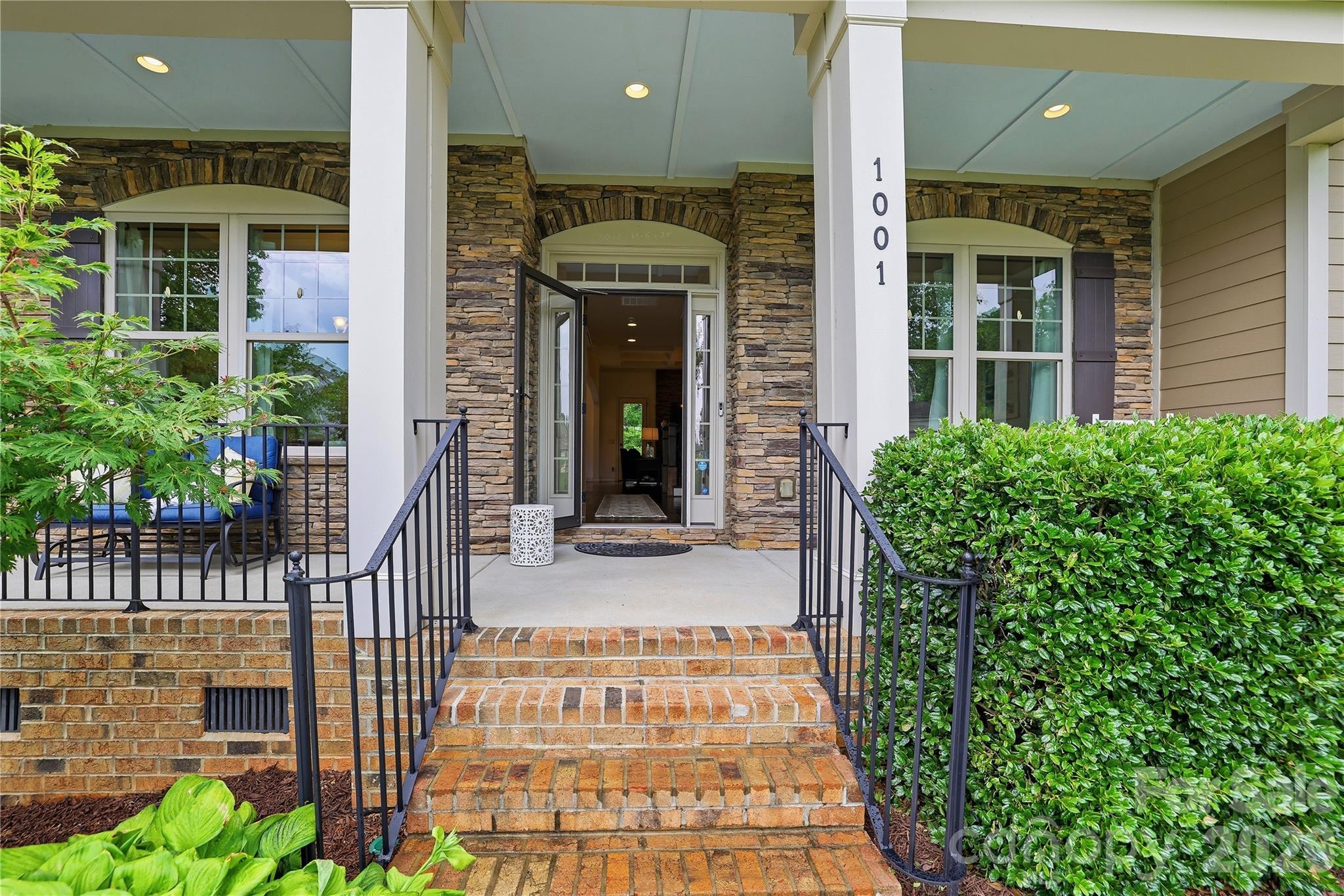 1001 Greenwich Park Drive