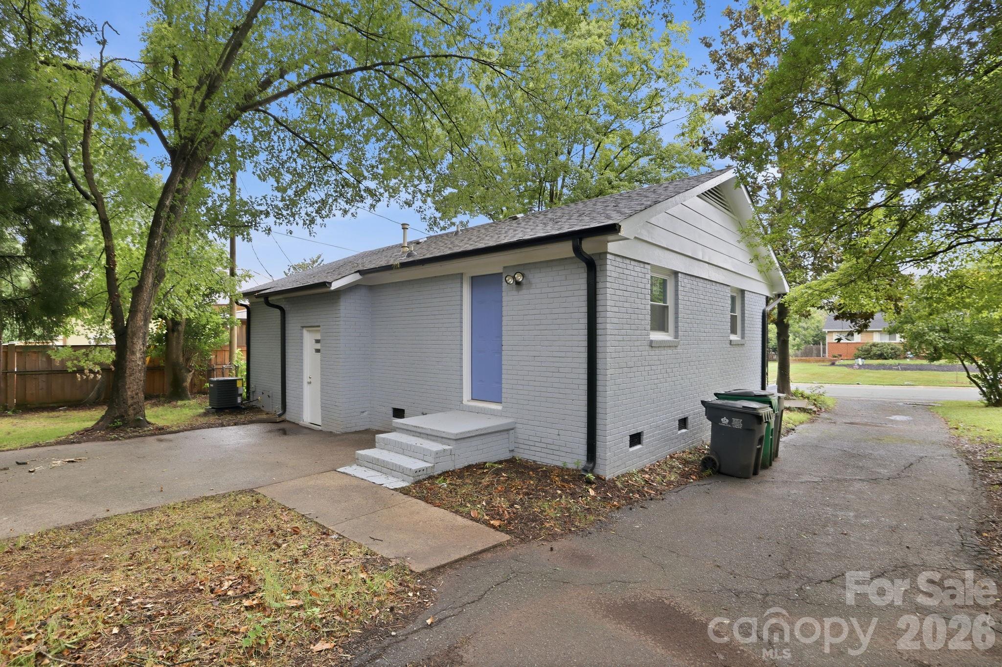 835 Ranch Road