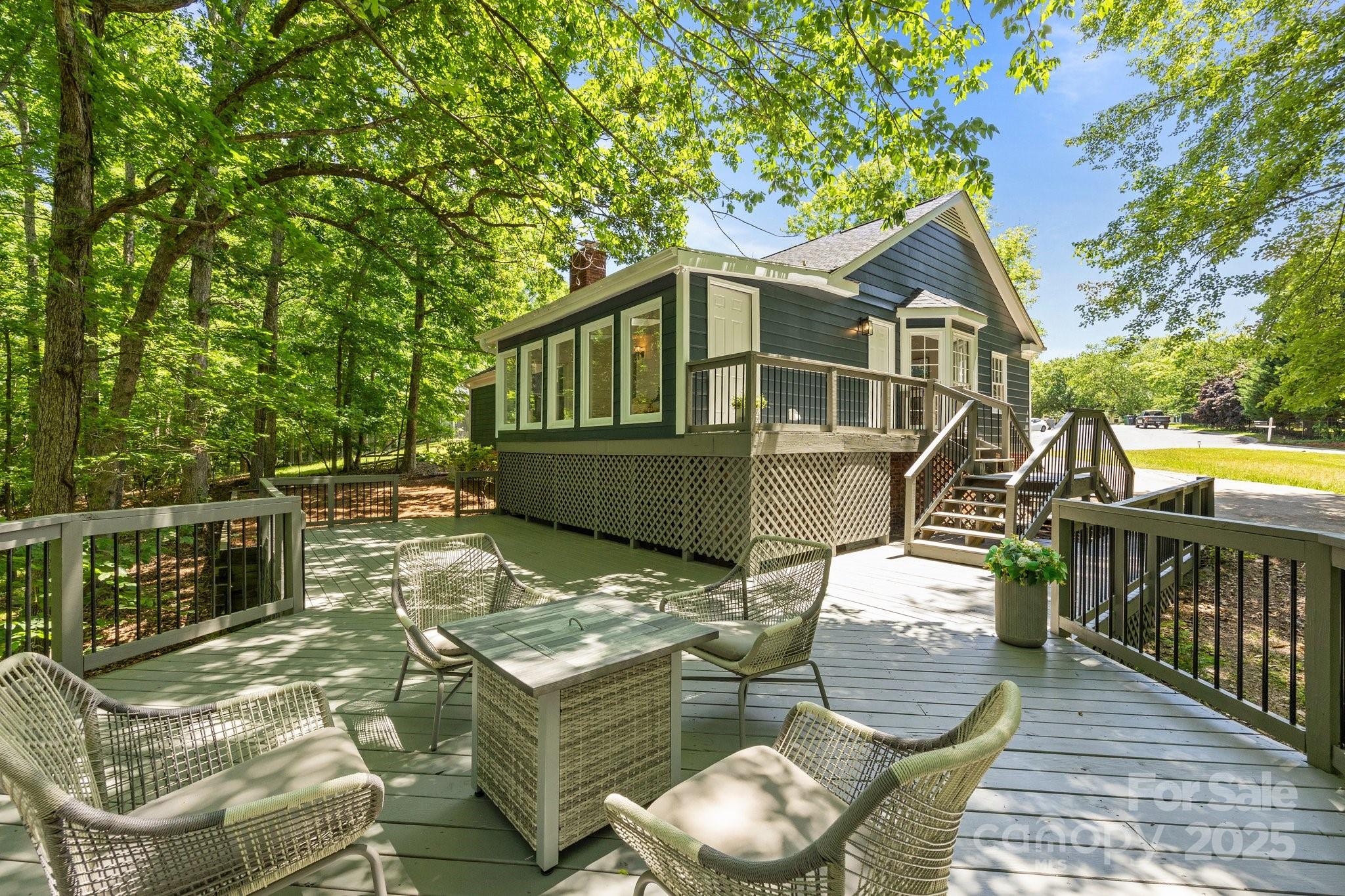 2848 Briar Ridge Drive