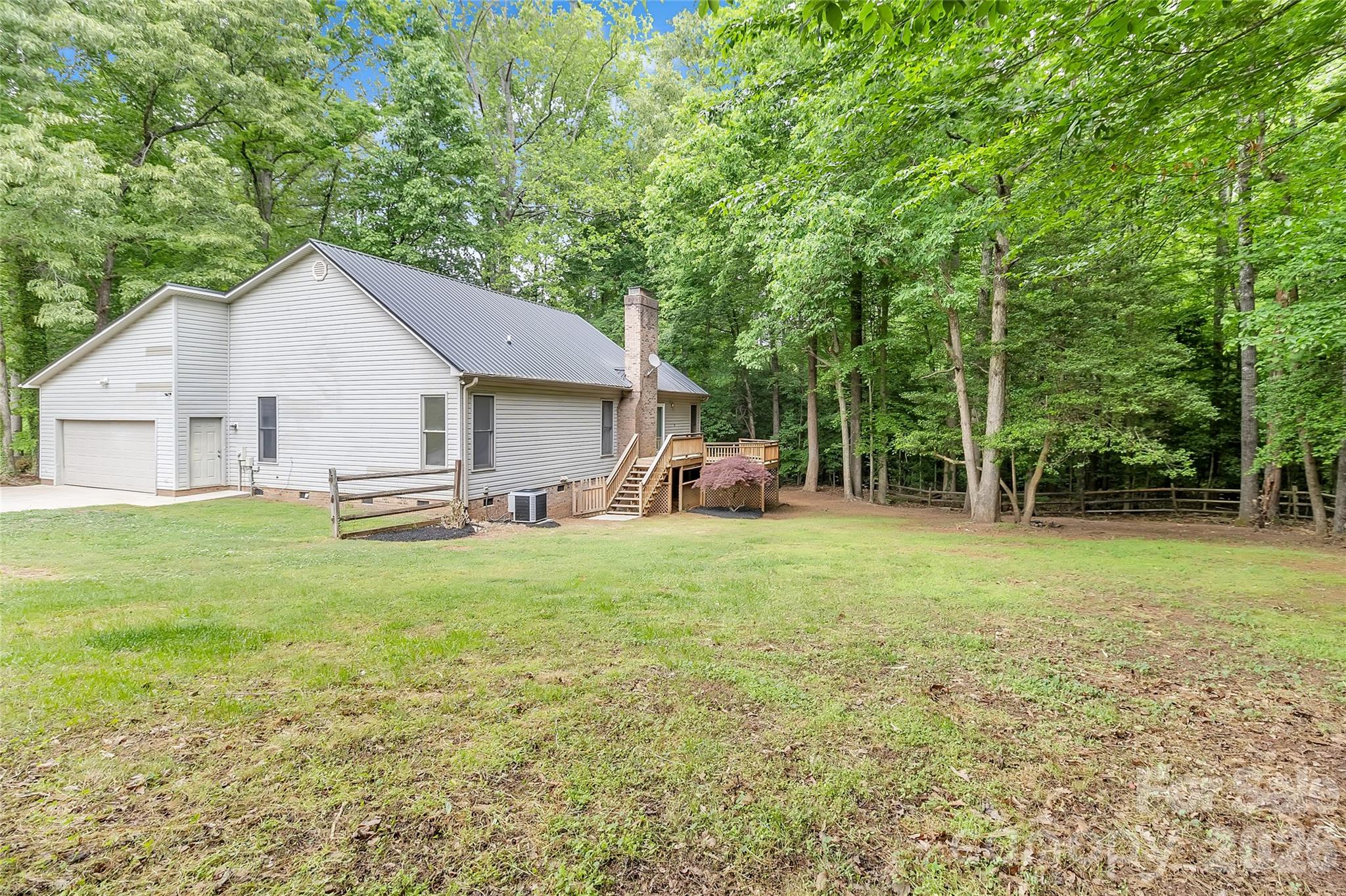 SPENCER WOODS - Residential