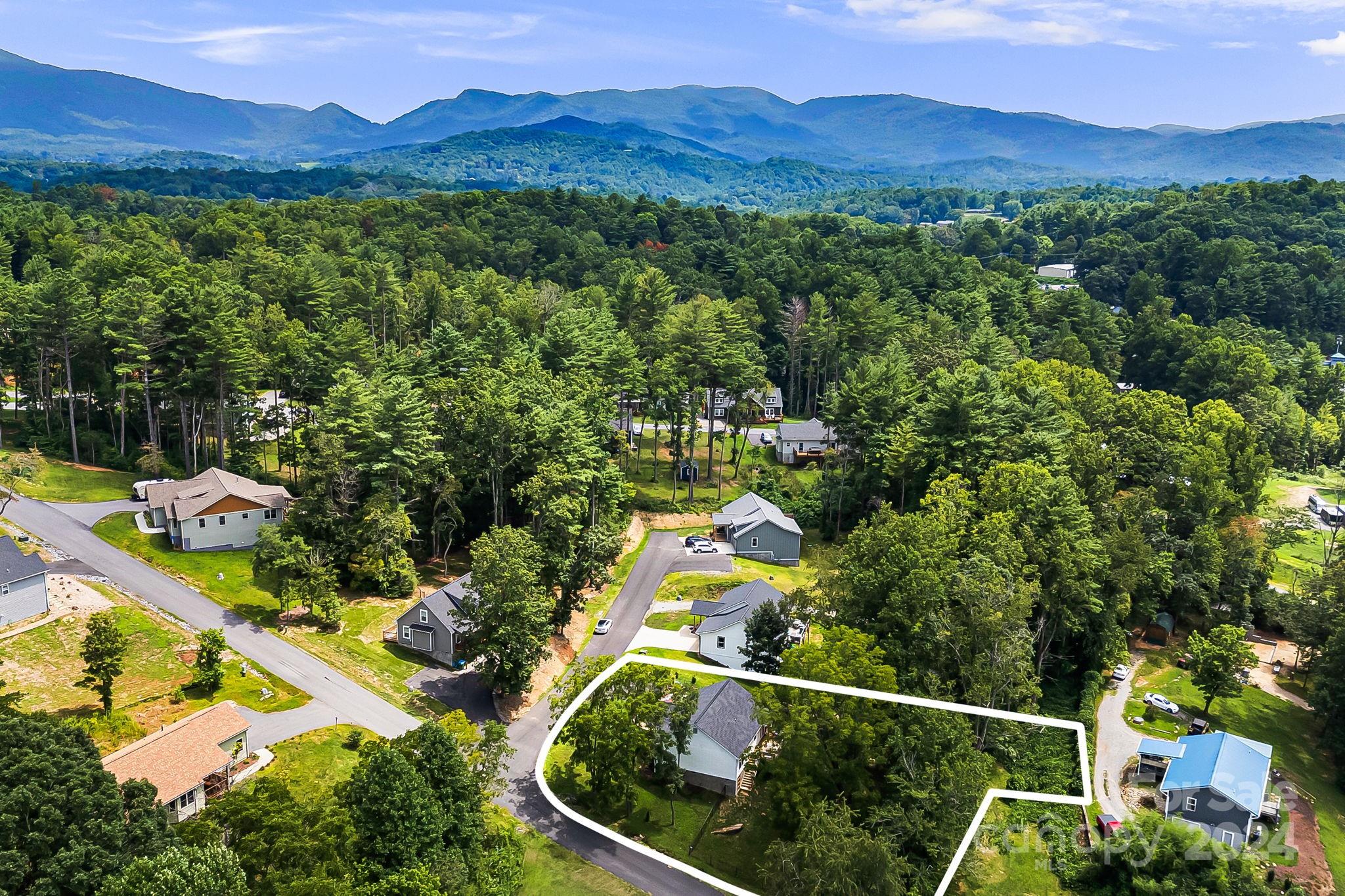 Majestic Oaks of Fairview - Residential