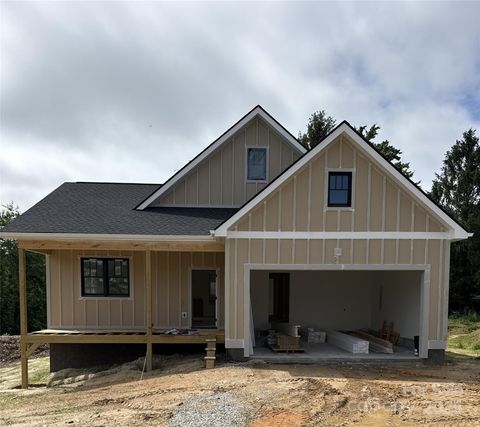 30 Olde Oak Court Hendersonville NC 28792