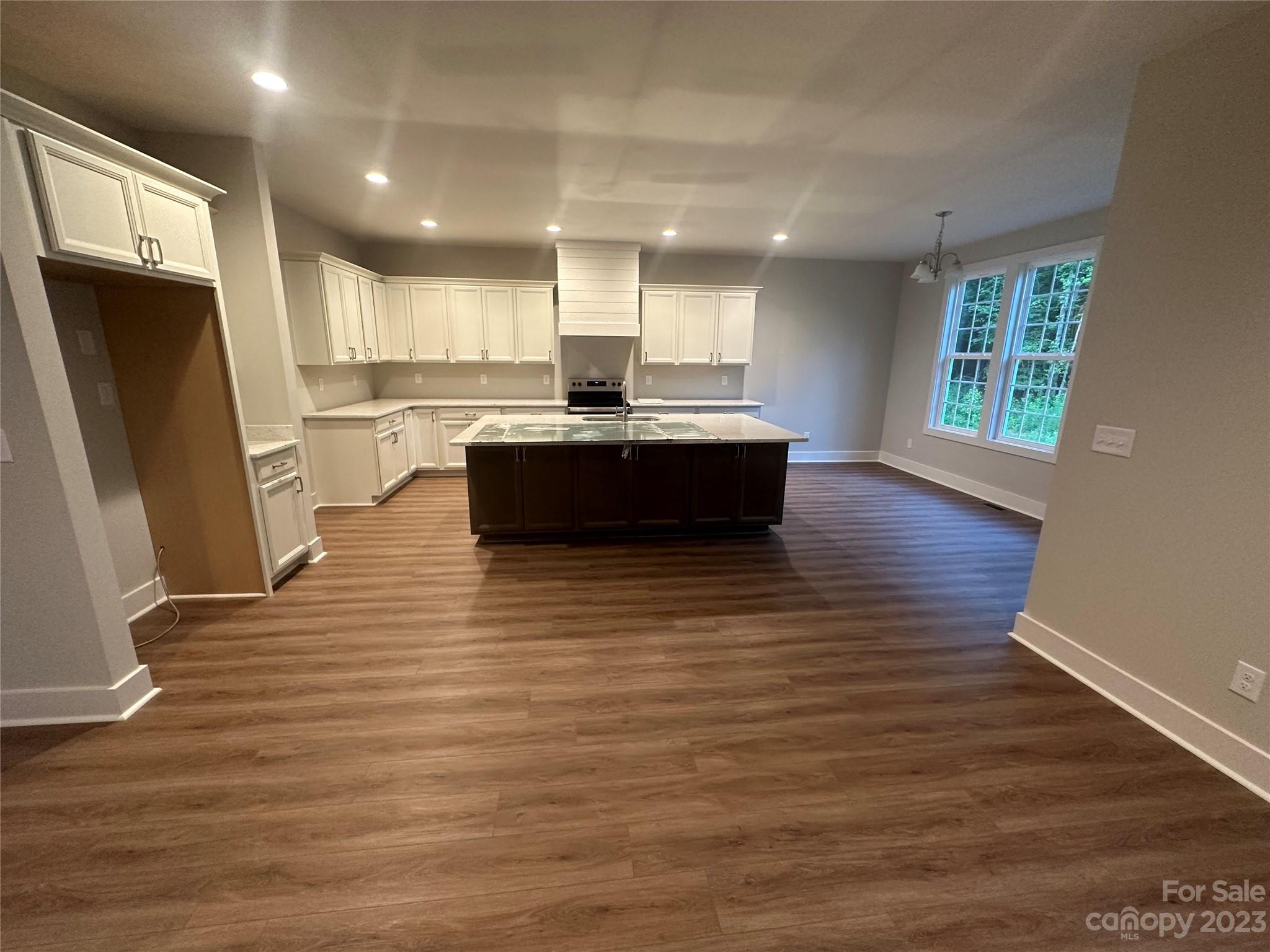 Sanders Landing - Residential