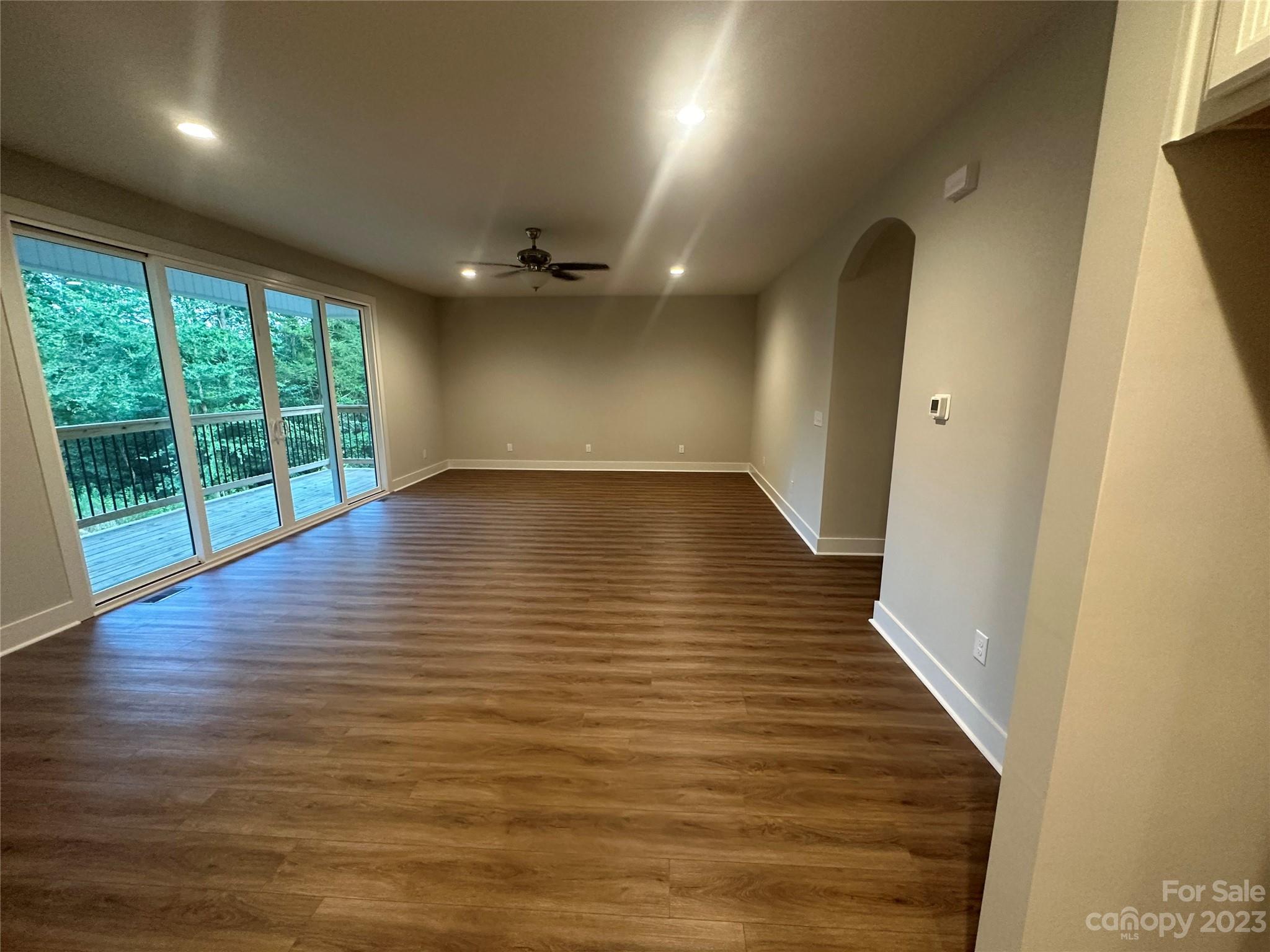 Sanders Landing - Residential