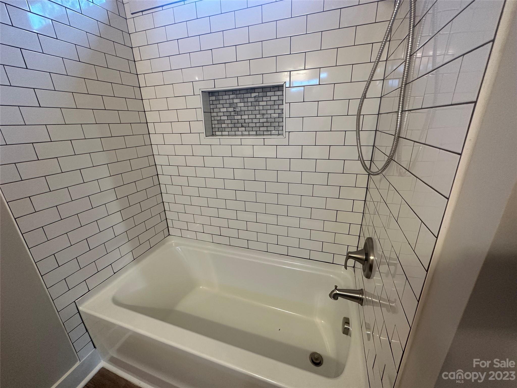 Sanders Landing - Residential