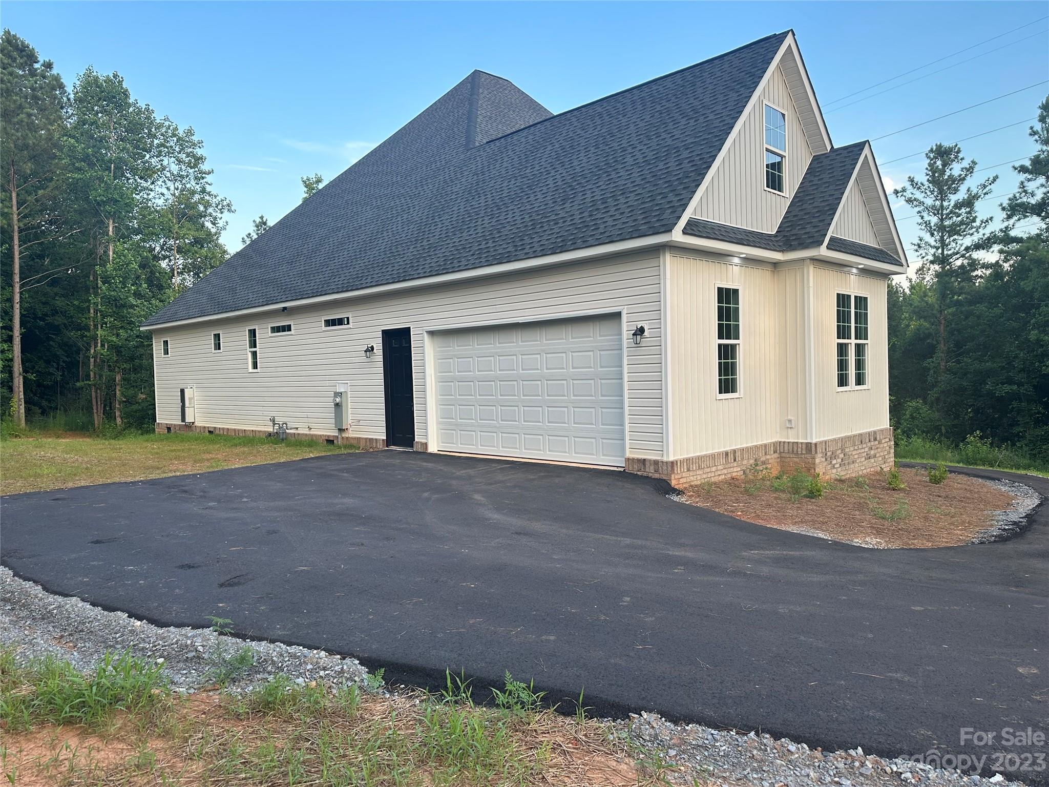 Sanders Landing - Residential