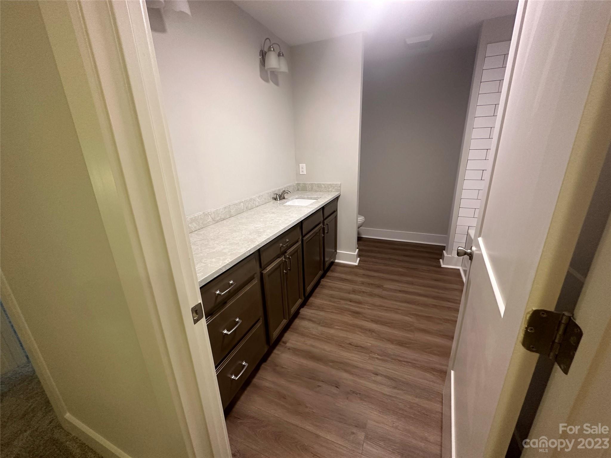 Sanders Landing - Residential