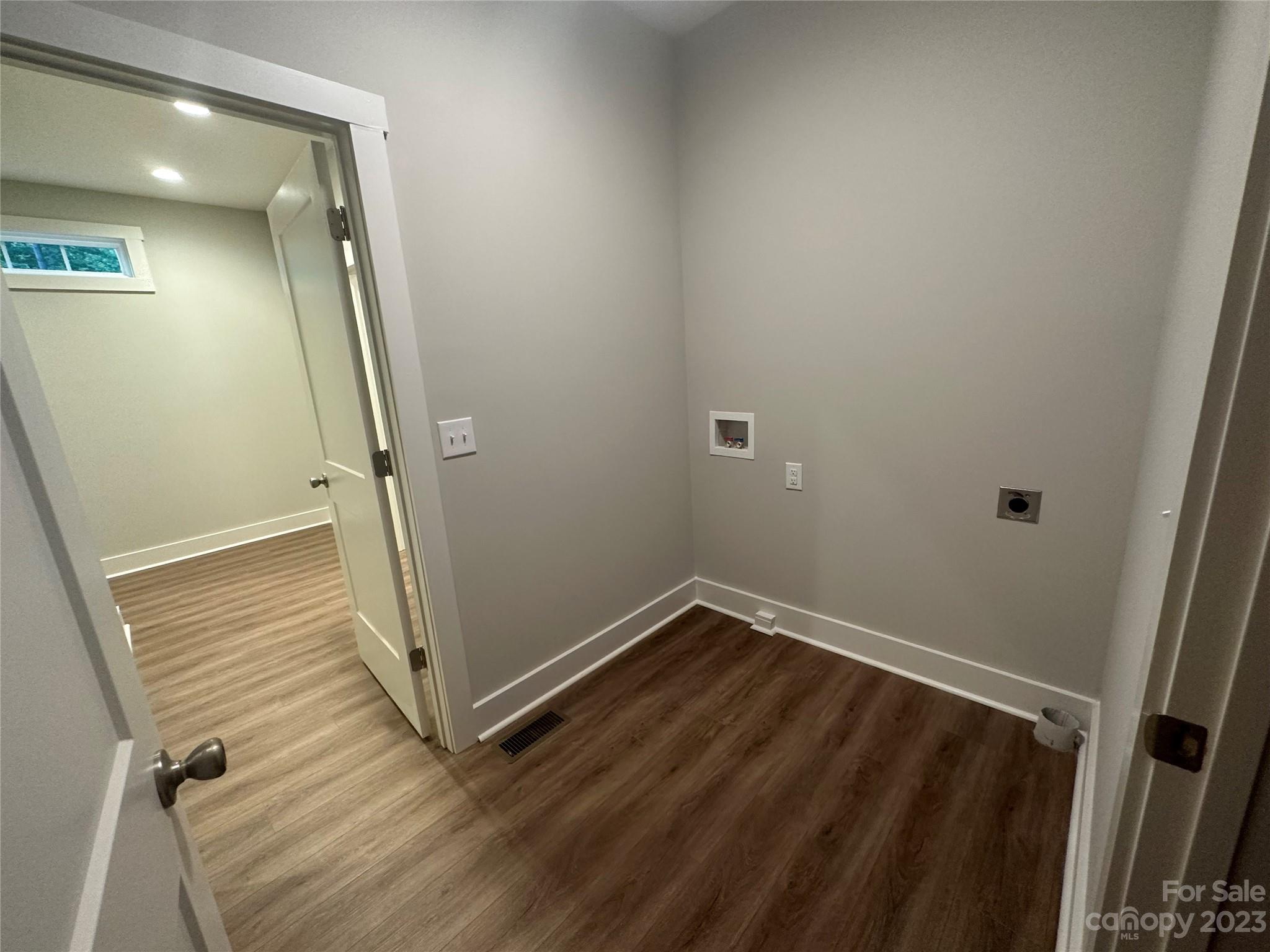 Sanders Landing - Residential