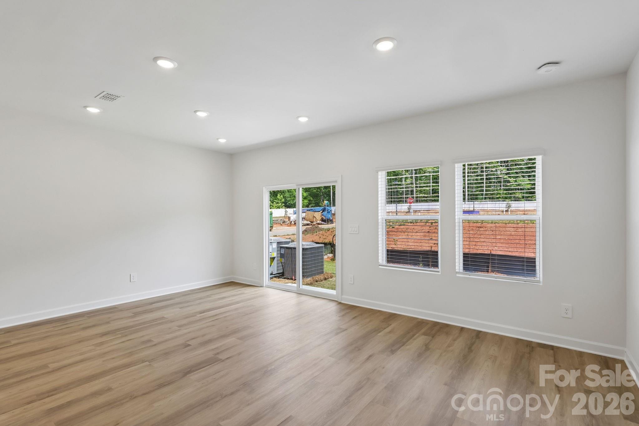 1135 Rosetta Drive