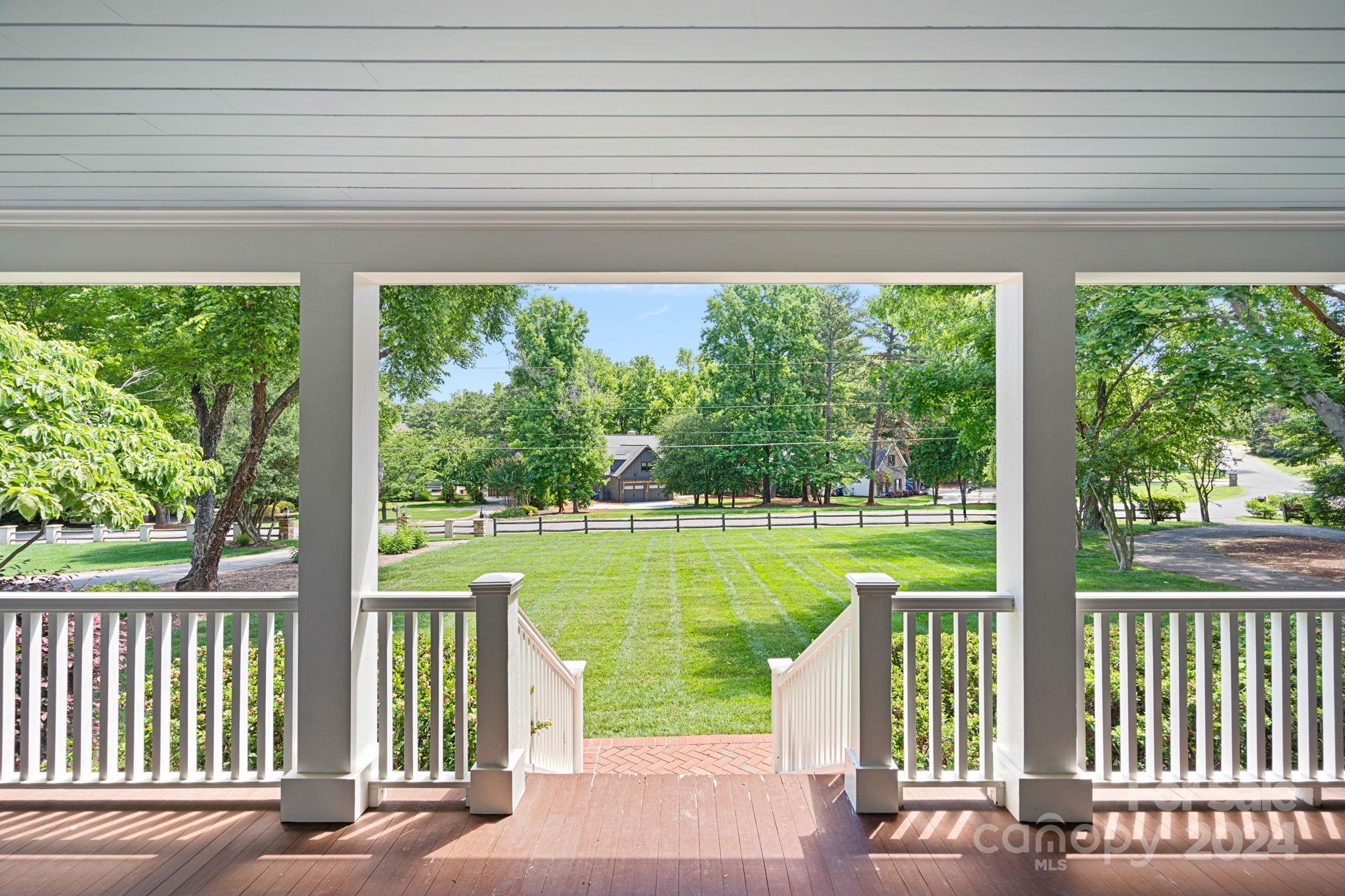 Diane Shores - Residential