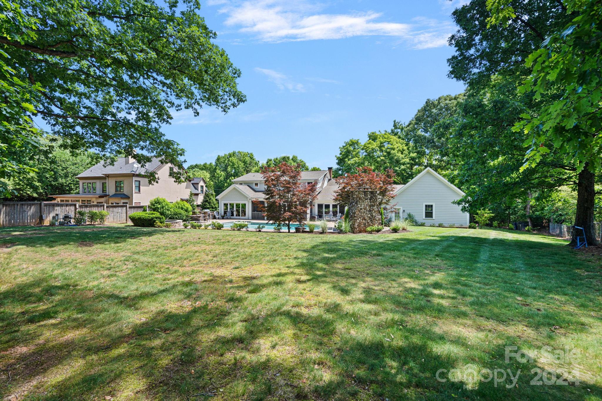 Diane Shores - Residential