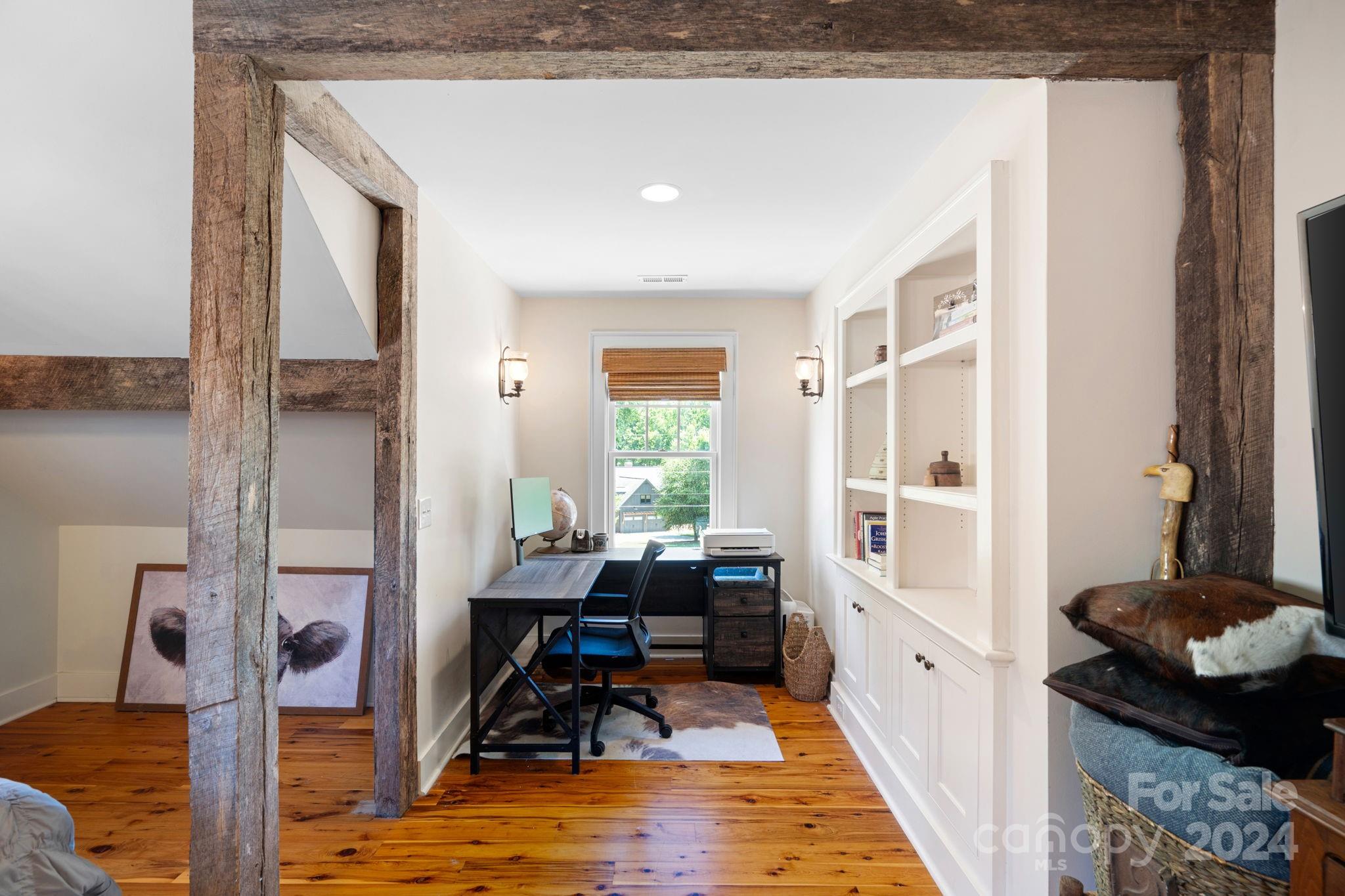 Diane Shores - Residential