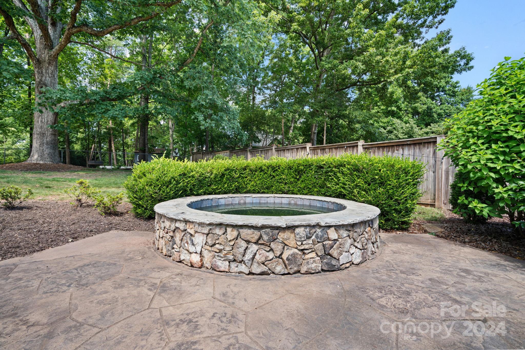 Diane Shores - Residential