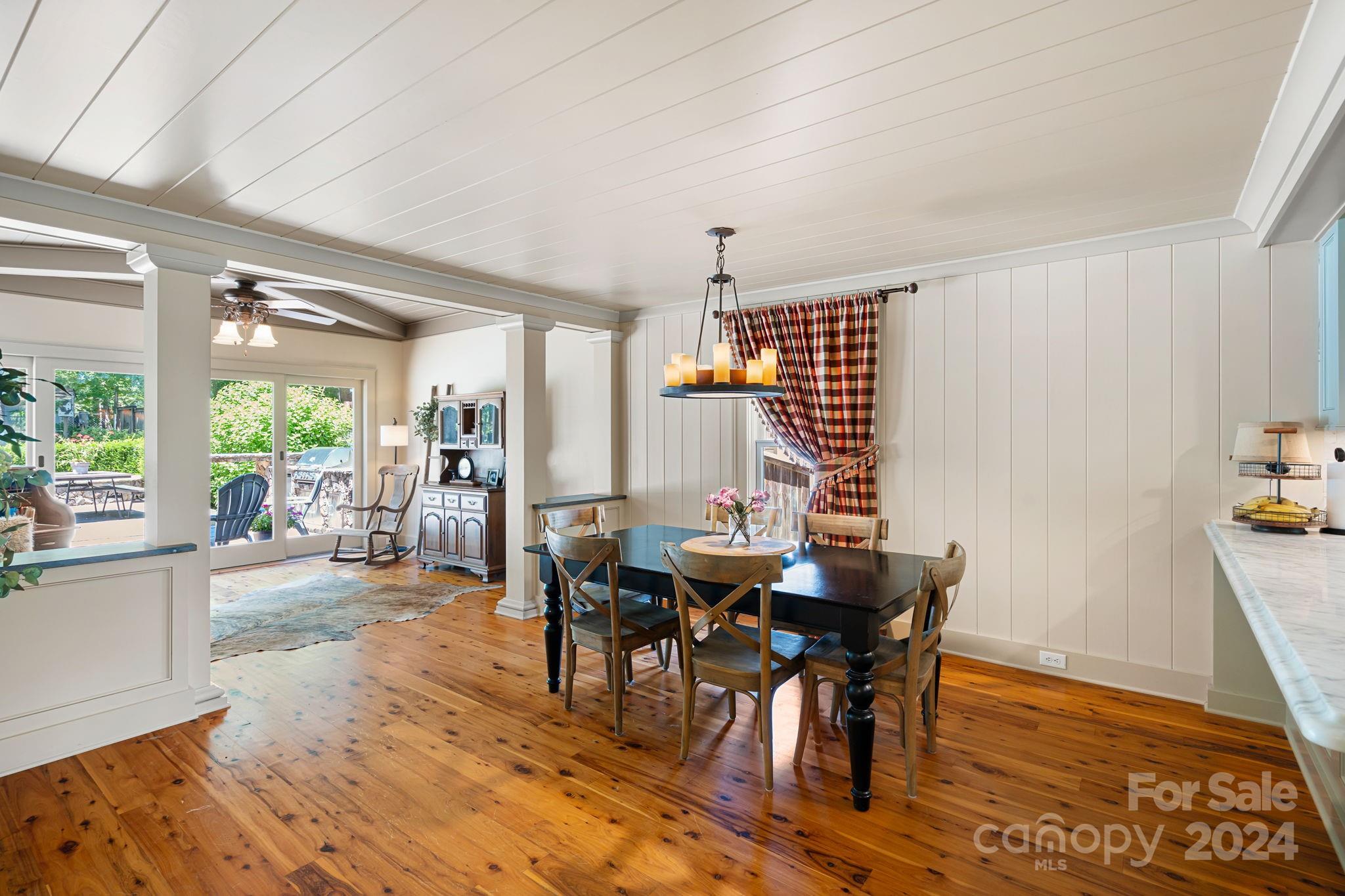 Diane Shores - Residential