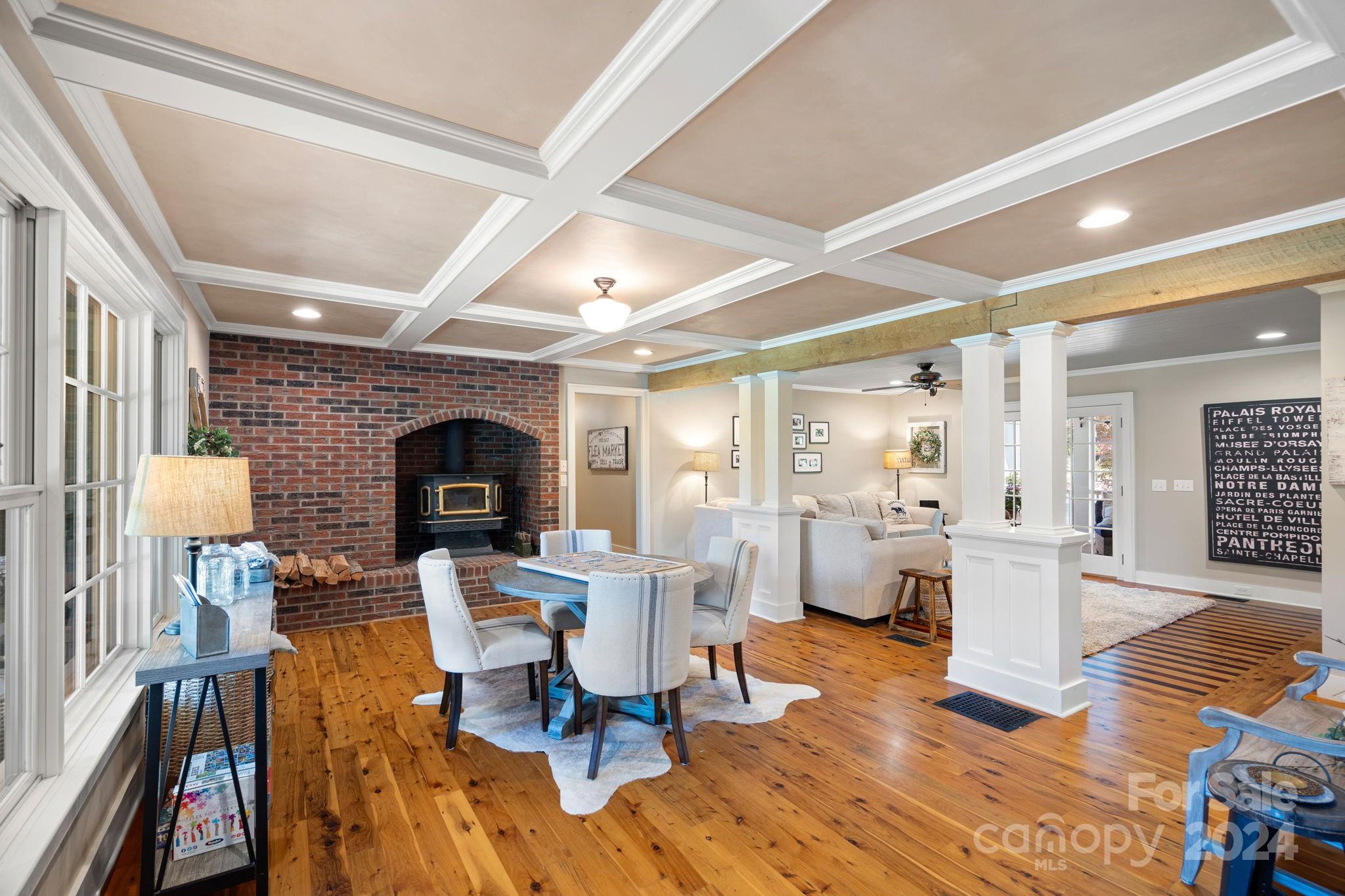 Diane Shores - Residential