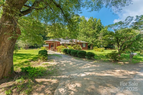 Photo for 25 Wall Road