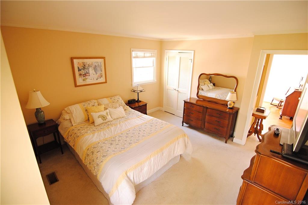 Idlewild South - Residential