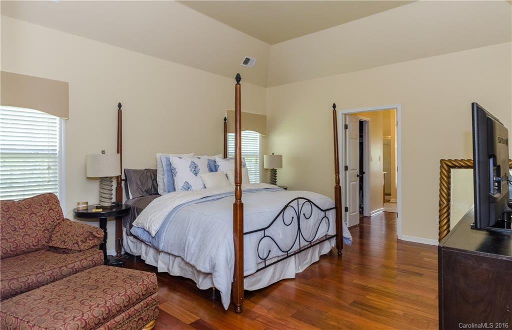 Mallard Lake - Residential