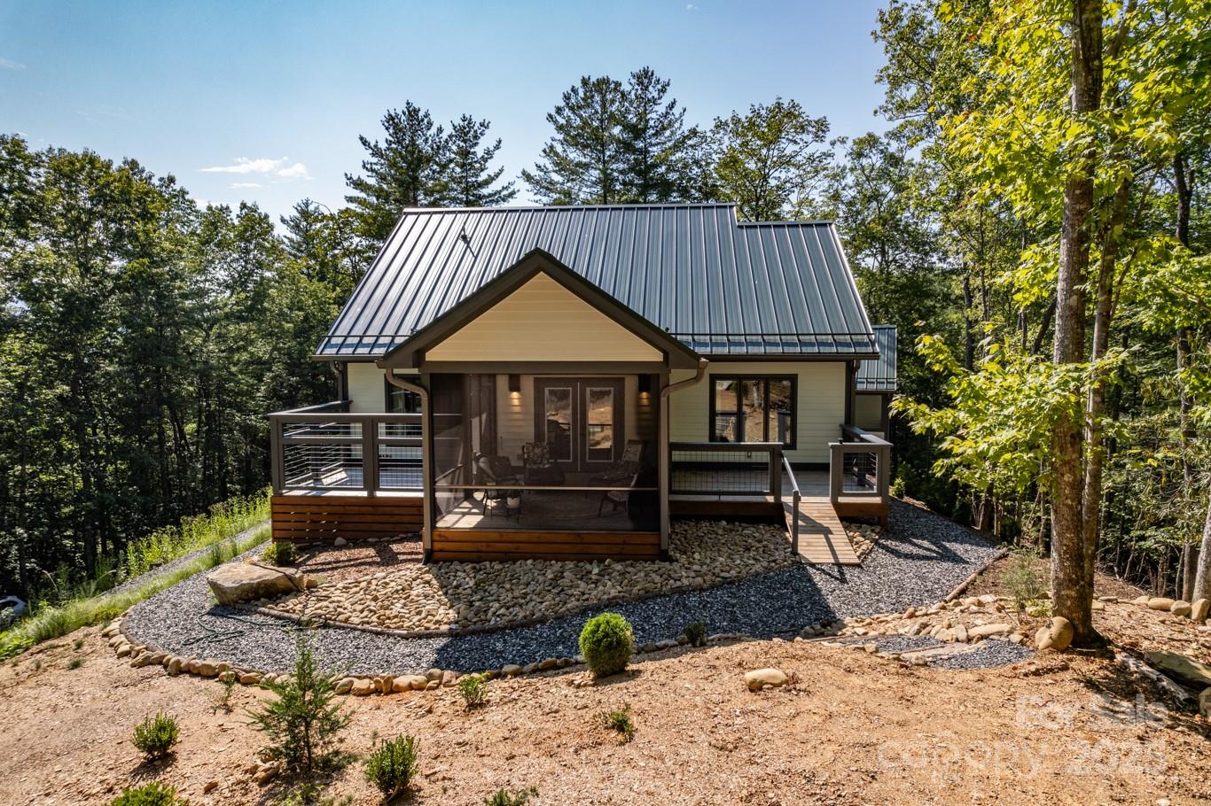 401 Moonbeam Crossing