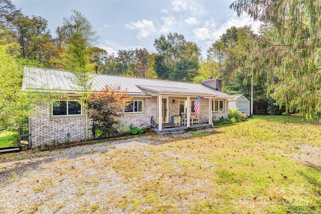 2143 Pisgah Highway