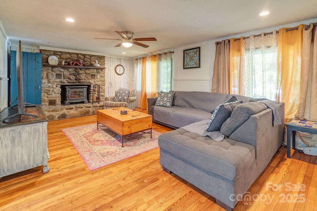 2143 Pisgah Highway
