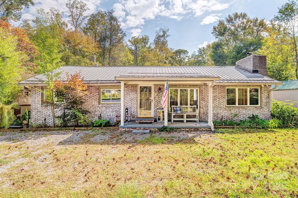 2143 Pisgah Highway