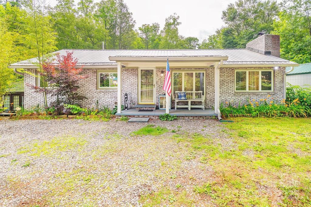 2143 Pisgah Highway
