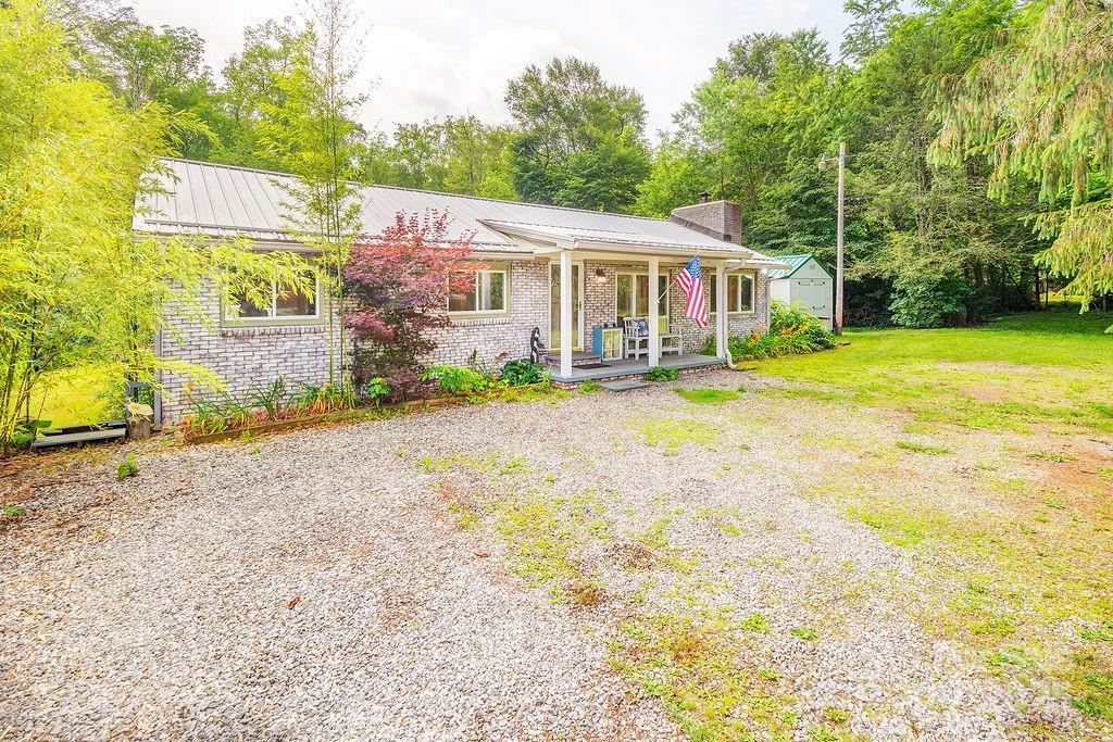 2143 Pisgah Highway